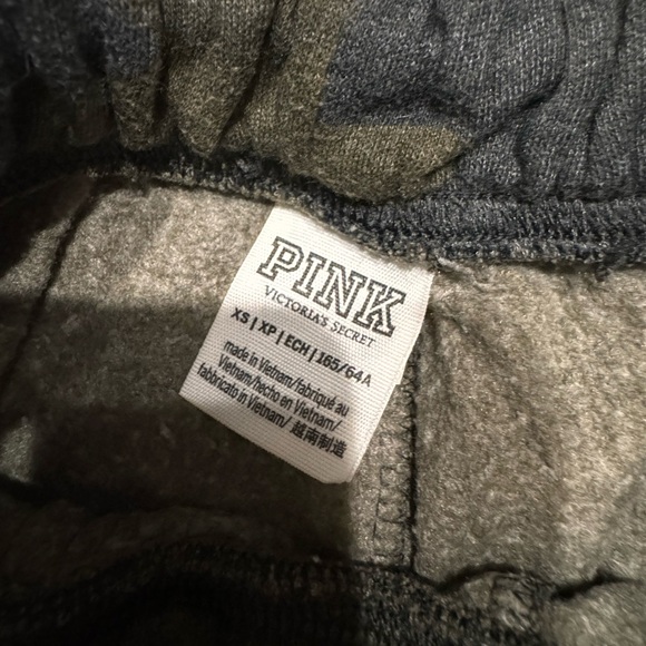 Camo sweats - Picture 2 of 2